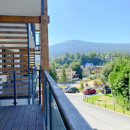 Szklarska - Kwiat Karkonoszy - Scisle Centrum Apartment *